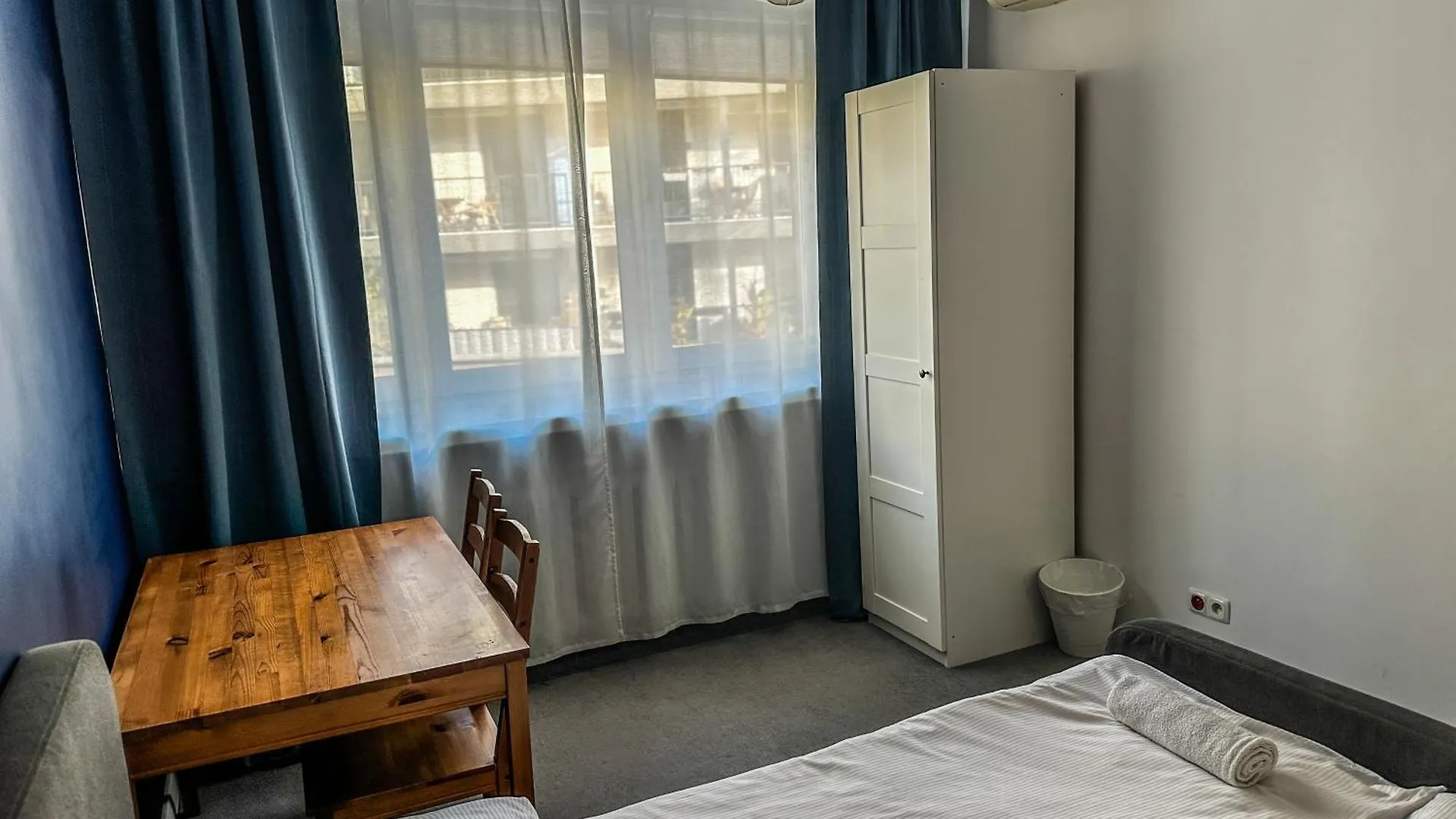 Hostel Demi Krakow 0*,  Poland
